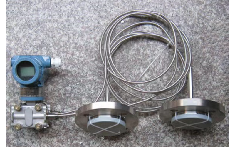 双法兰液位计显示满量程故障案例